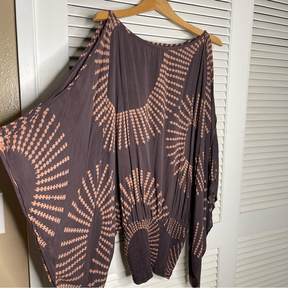 Manaola Cold Shoulder Dress/Top